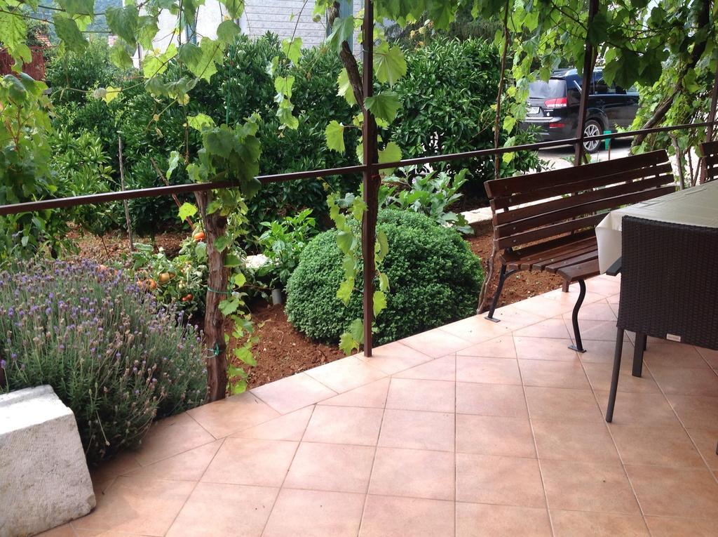Apartmani Roić Stari Grad  Exterior foto